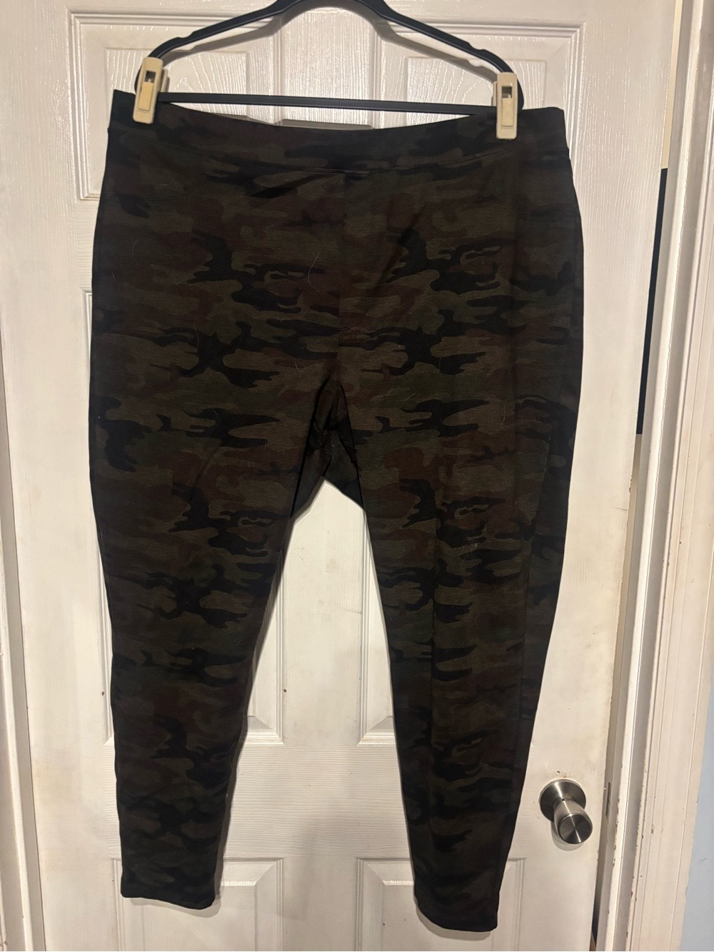 Women’s Camo Leggings - Olive Green